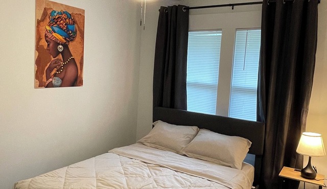 Spacious 3-bedroom apartment with AC, WiFi in charming Indianapolis