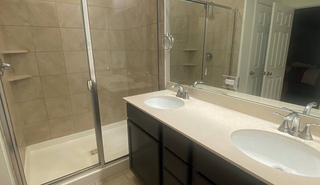 Spacious 3-bedroom house with office in fantastic Aubrey, Tx