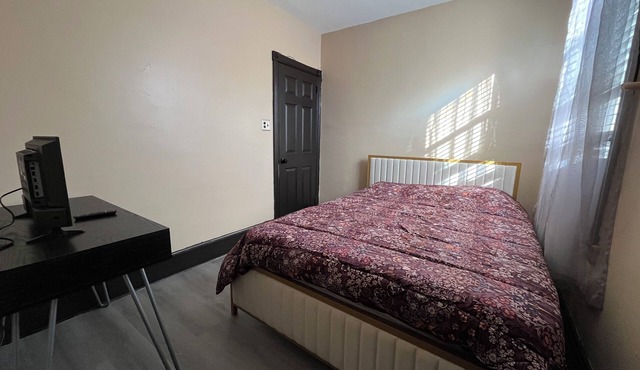 Spacious 3-bedroom apartment with WiFi, AC in marvelous Philadelphia