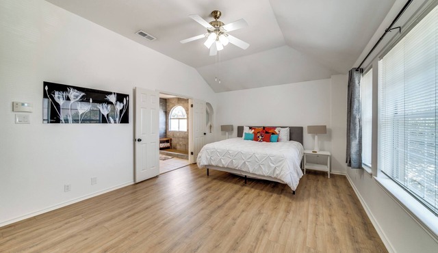 Spacious 3-Bedroom REMODELED Family Home #Stone Oak Shops #Hospitals #Golf #JBSA