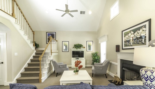 Spacious 3 bedroom Cottage at Kings Creek Resort: Listing for July 30- August 6