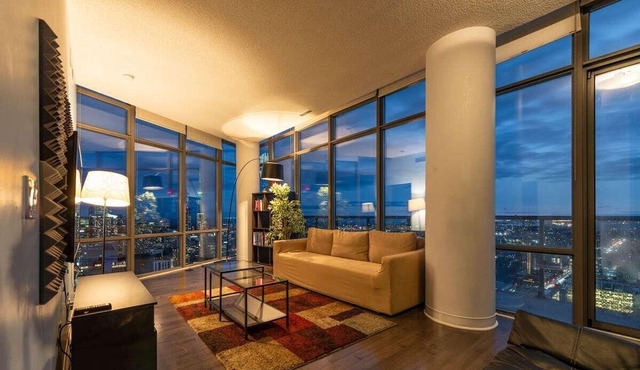 Spacious 3 Bedroom with stunning city view