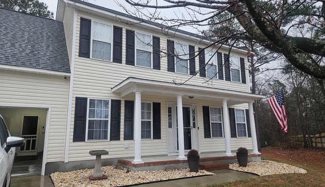 Spacious 3 BR, 2.5 Bath on quiet cul-de-sac within minutes of Leland Town Center