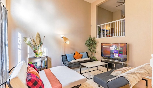 Spacious 3-BR Home w Garage near Gaslamp, Beach