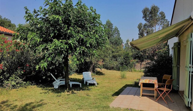 Spacious 3-BR House, Garden, Near Céret Center, Sleeps 6