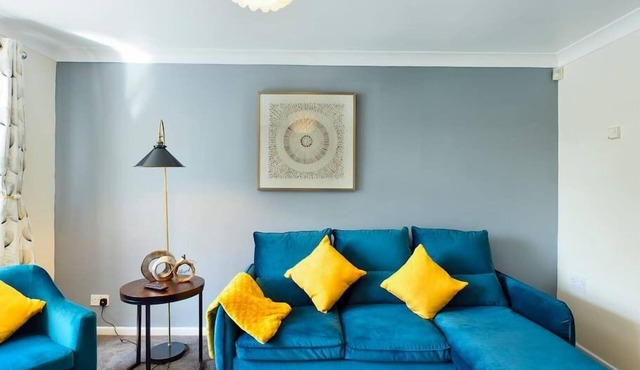 Spacious -3-BR House in Telford - W/Park/Netflix