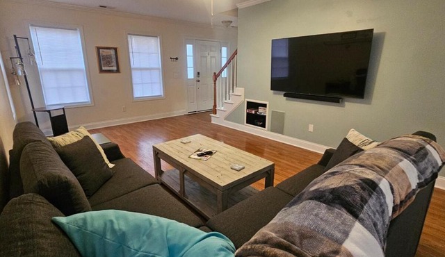 Spacious 3 BR Retreat in Leland