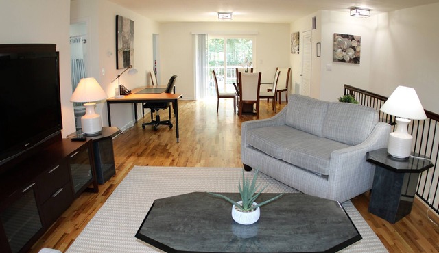 Spacious 3BR/2BA Short Term Apartment Rental in Bridgewater