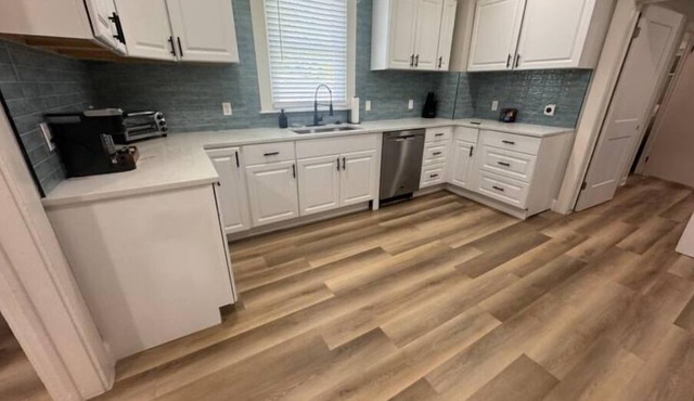 Spacious 3bd/1b home - .9 miles to Casino