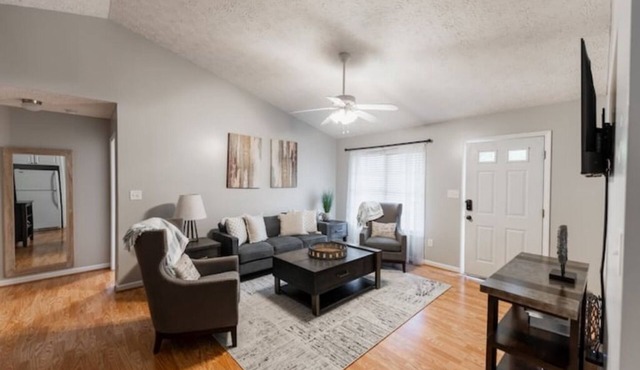 Spacious 3bd/2ba near Casino