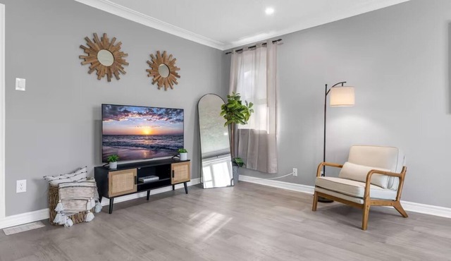 Spacious 3BDs - Close to Wineries, Brock & Falls!