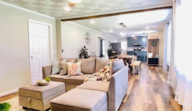 Spacious 3Bed, 2Bath Home for Corporate Stays, Contractors/Healthcare Providers