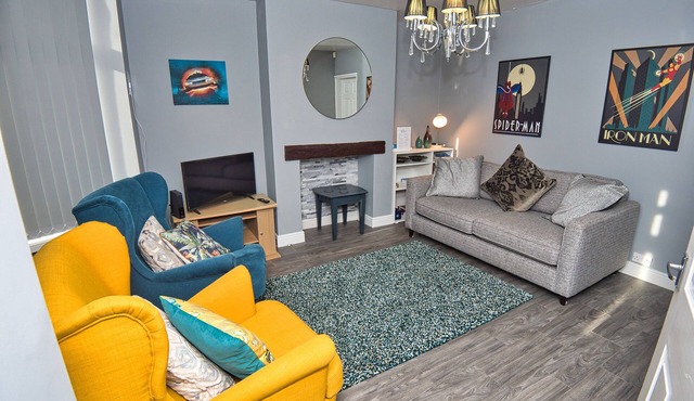 Spacious 3bedroom house sleeps 6 free wifi/carpark