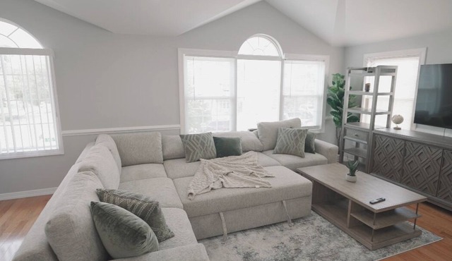 Spacious 3BR 2BA Apt Near JFK