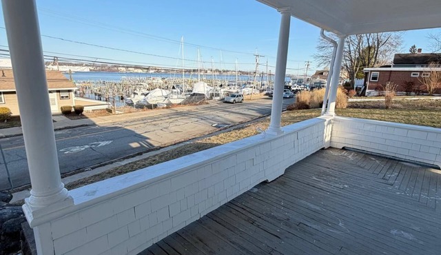 Spacious 3BR/3BA Coastal Escape Near Beaches