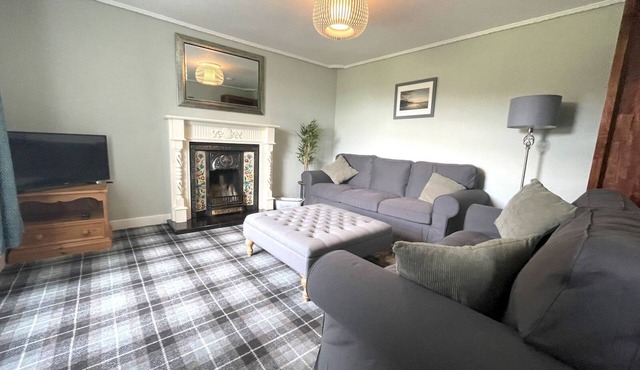 Spacious 3BR Cottage in Beautiful Rural Setting - Pass the Keys