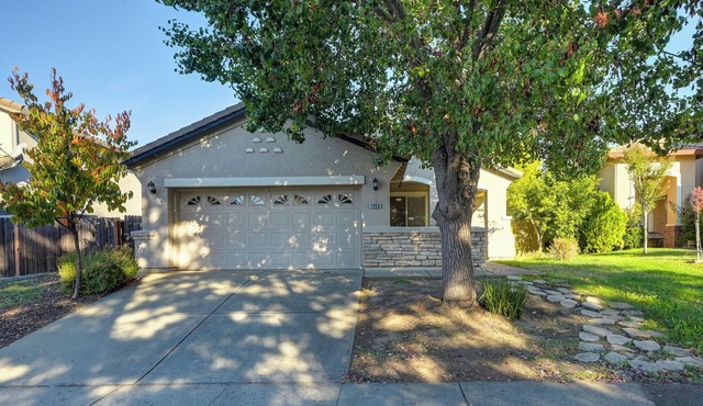 Spacious 3BR Folsom Home/Near Lake & Shopping