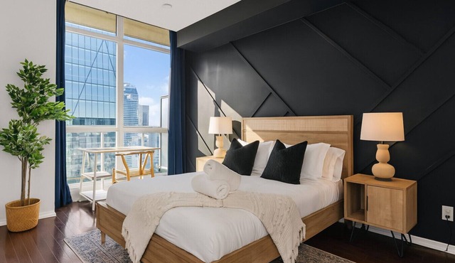 Spacious 3BR - Free Parking - City View - Pool - Gym