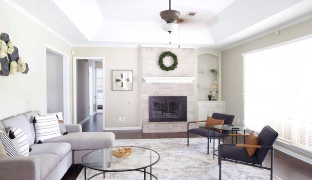 Spacious 3BR Getaway | Large Yard Near Capitol