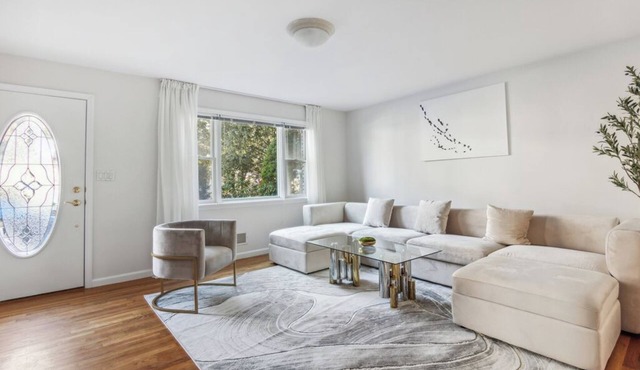Spacious 3BR Home / Free Parking / Perfect for Families & Groups