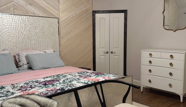 Spacious 3BR Home w/Office & Backyard Vibes – Near Frisco.