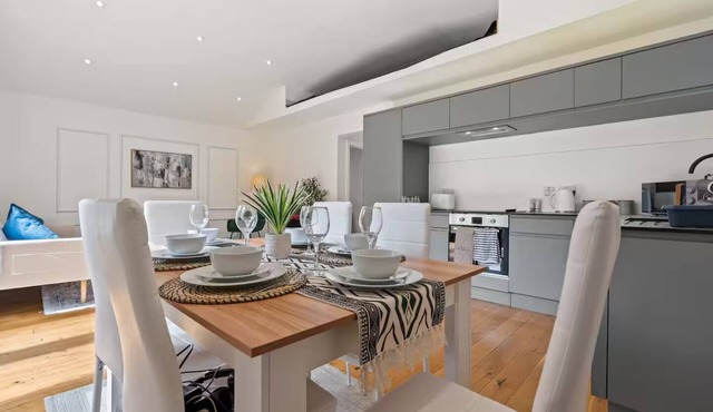 Spacious 3BR House | 20mins Univ. of Oxford | ST