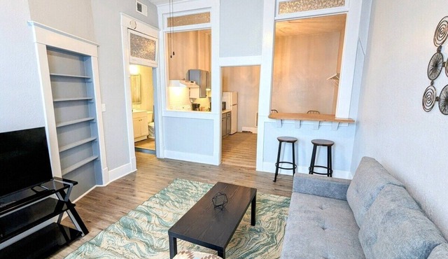 Spacious 3BR on the Square