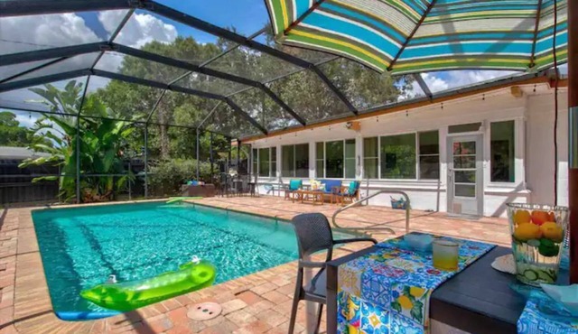 ☀️ Spacious 3BR Pool Home - Near Anna Maria Island