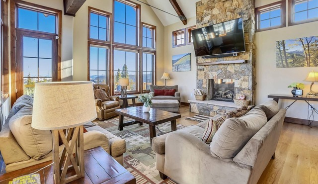 Spacious 3BR townhome in Breckenridge with stunning views at Baldy Mountain Overlook!