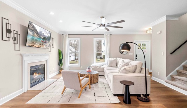 Spacious 3BR with King Beds & Personal TVs in Raleigh!