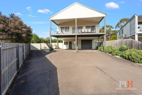 Spacious 4-Bd in Cowes sleeps 8