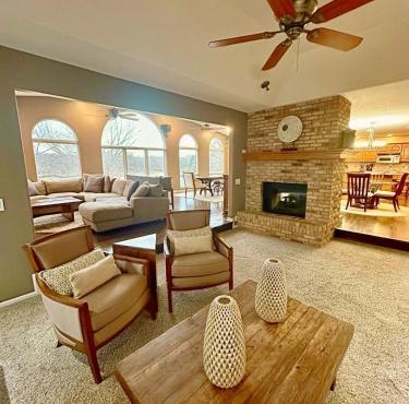 Spacious 4-bed family home with park views