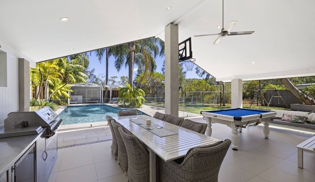 Spacious 4-Bed Home Near Avalon Beach