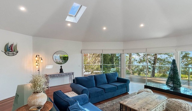 Spacious 4-Bed Home with Coastal Charm