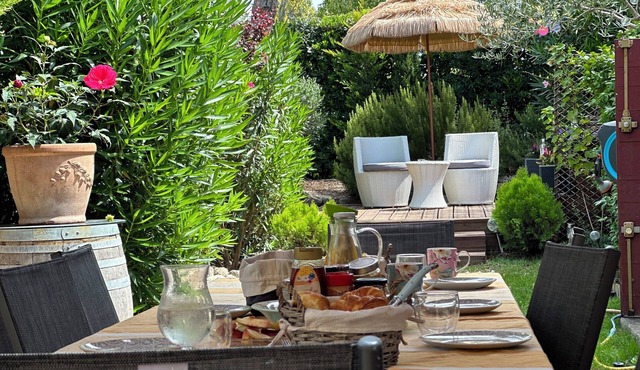 Spacious 4-bed home set on Chateau L’Arc Golf Club, 20 mins from Aix en Provence