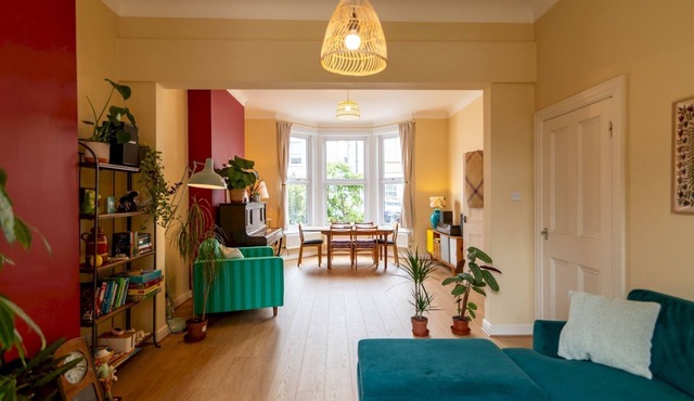 Spacious 4-Bed Seaside Retreat w/Garden | Pass The Keys