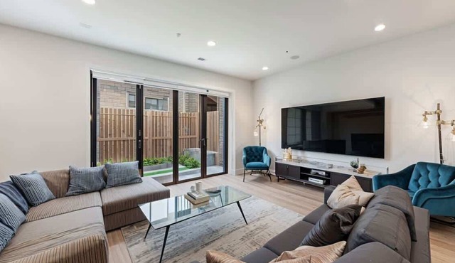 Spacious 4-Bed Townhouse in Queen’s Park | Ideal for Families