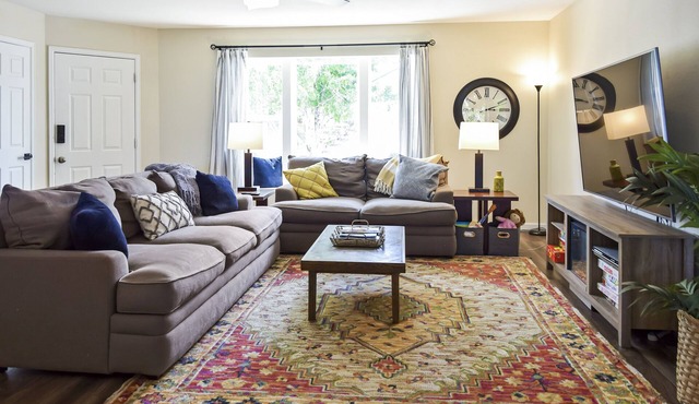 Spacious 4 Bed, Central AC, Fire Pit, Grill, Games