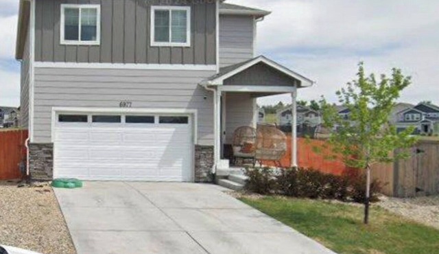 Spacious 4-bedroom house in terrific Colorado Springs with AC