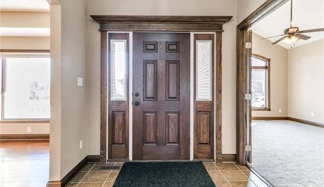 Spacious 4-bedroom house in peaceful West Des Moines