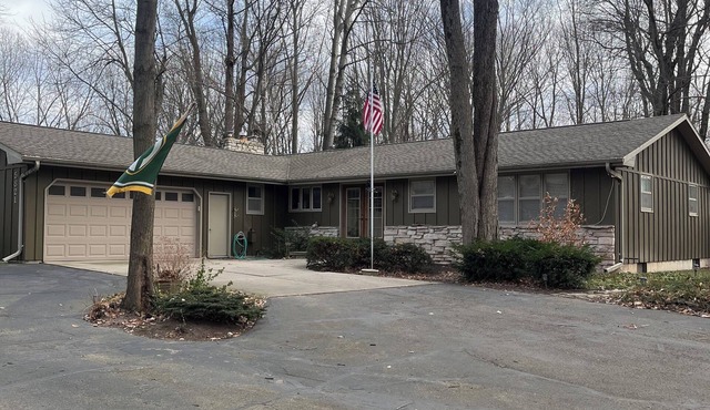 Spacious 4 Bedroom. Available for the week of the NFL Draft 2025