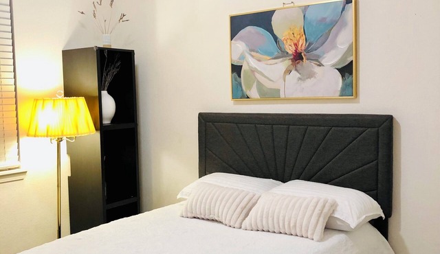 Spacious 4 bedroom 3 bathroom House in Rancho Cordova. Long term stay.