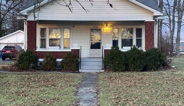 Spacious 4-bedroom house in fantastic Shepherdsville with AC