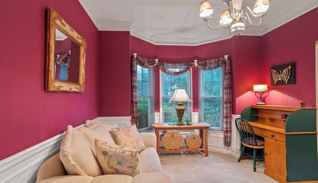 Spacious 4-bedroom house in West Cobb County