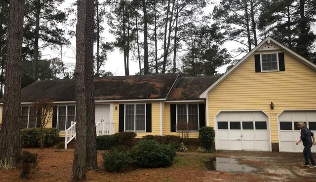 Spacious 4 bedroom, 2 1/2 car garage. St. Andrews