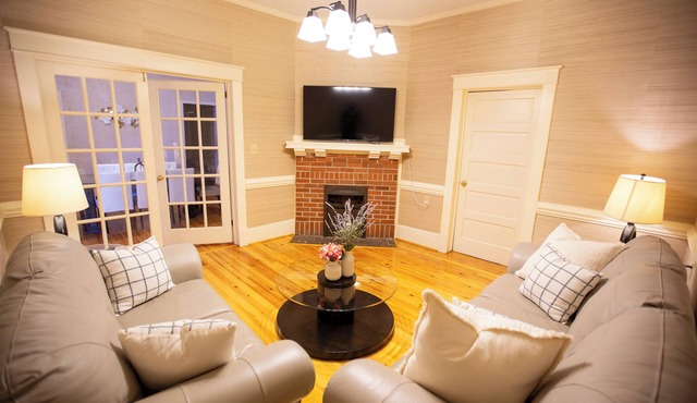 Spacious 4-Bedroom, 2-Bath Home in the Heart of Greenwood