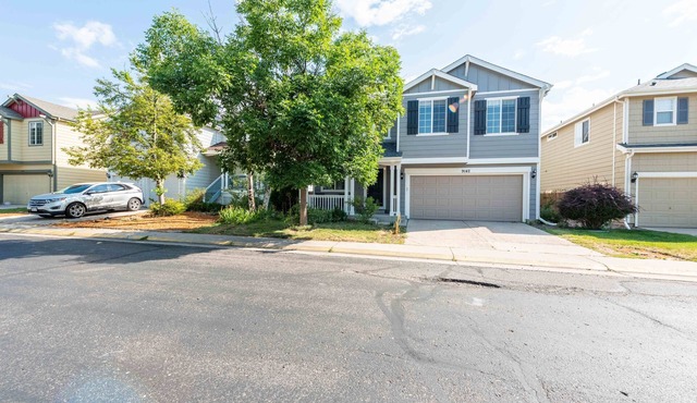 Spacious 4 bedroom 3.5 bathrooms