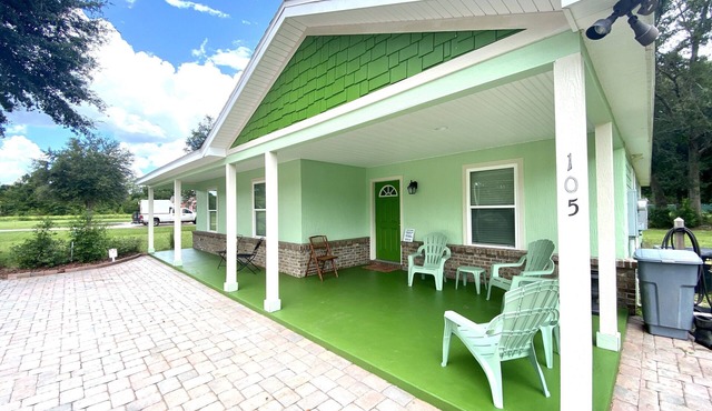 Spacious 4 Bedroom 3 Full Bath Easy Drive Ocala National Parks & Amazing Springs