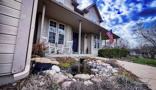 Spacious 4-Bedroom 3 Acre Fence County Home in Cleveland MO!