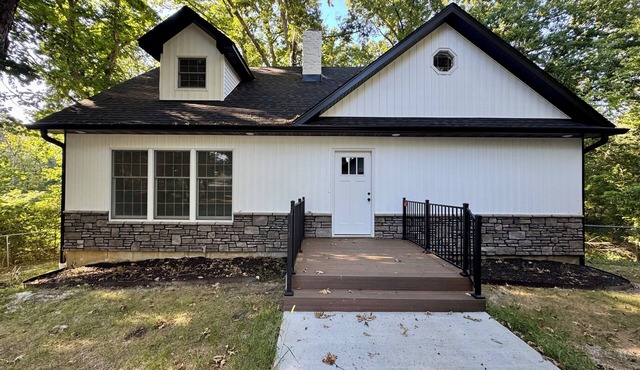 Spacious 4-bedroom 3 bath house in fabulous Hallsville